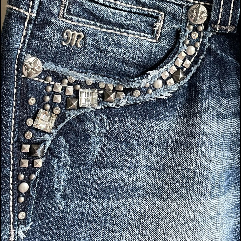 Miss Me Jeans - Picture 2 of 8